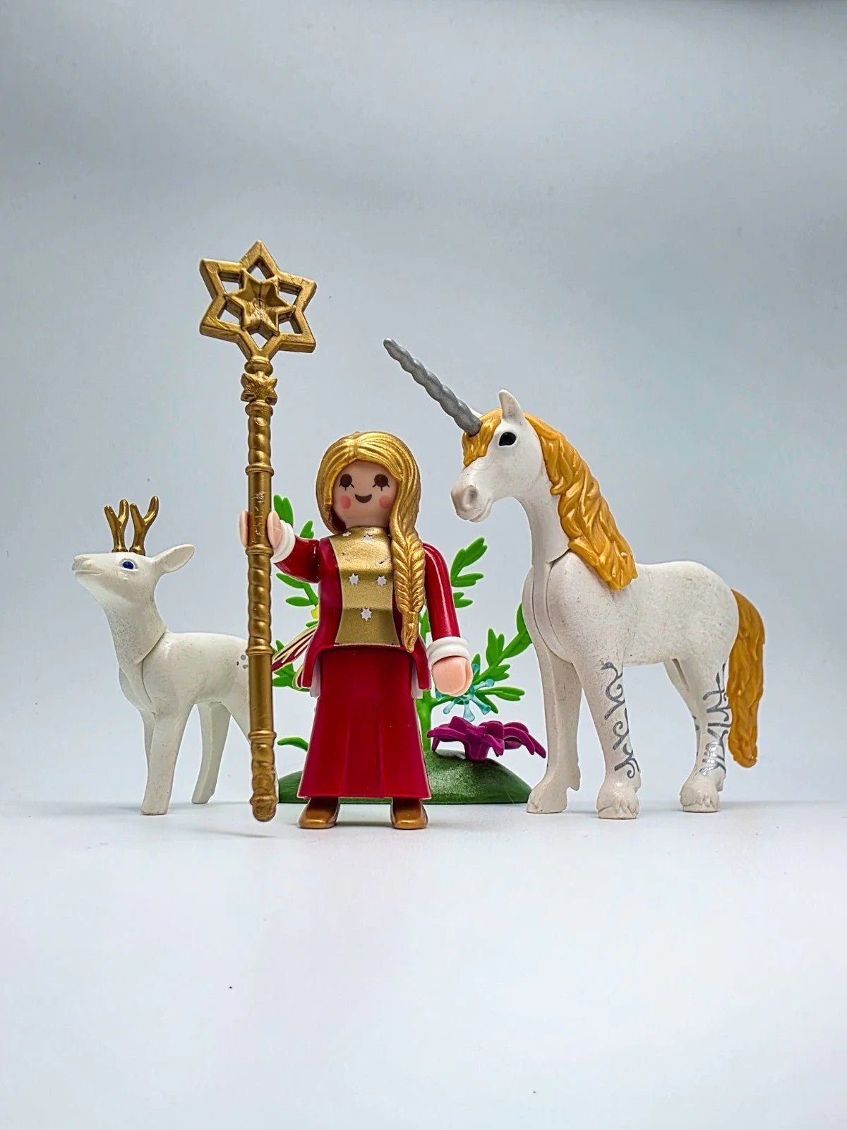 PLAYMOBIL Prinzessin Gold Einhorn Hirsch Set nerdycustom MOC Edition gebraucht - nerdyvana.com Hauptbild