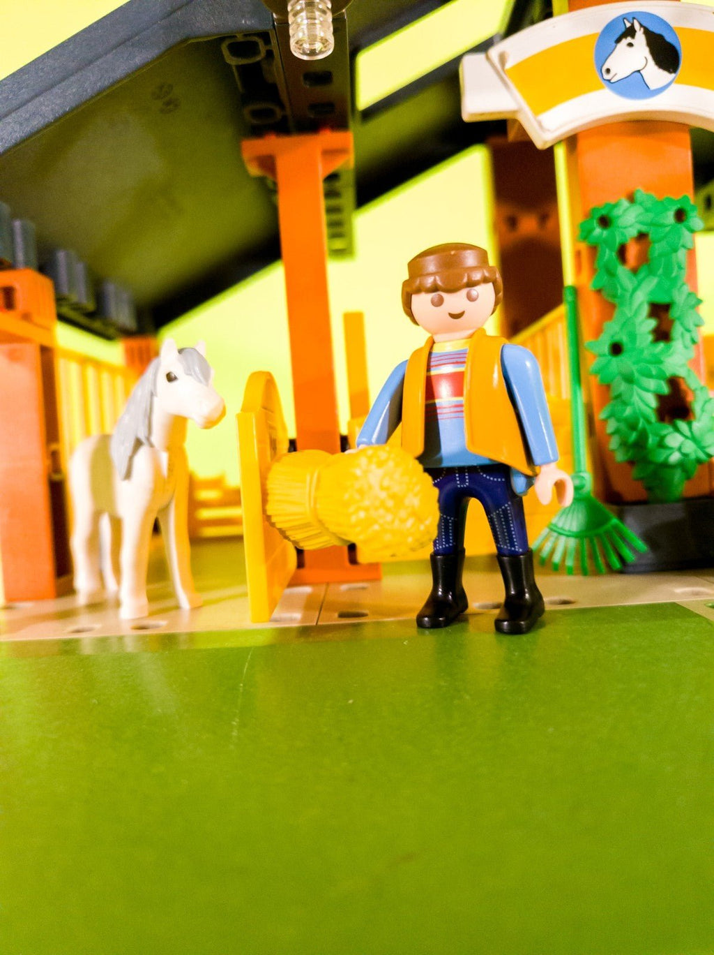 PLAYMOBIL Reiterhof 3120 Pferde Figuren Bauernhof Turnier nerdycustom MOC - nerdyvana.com