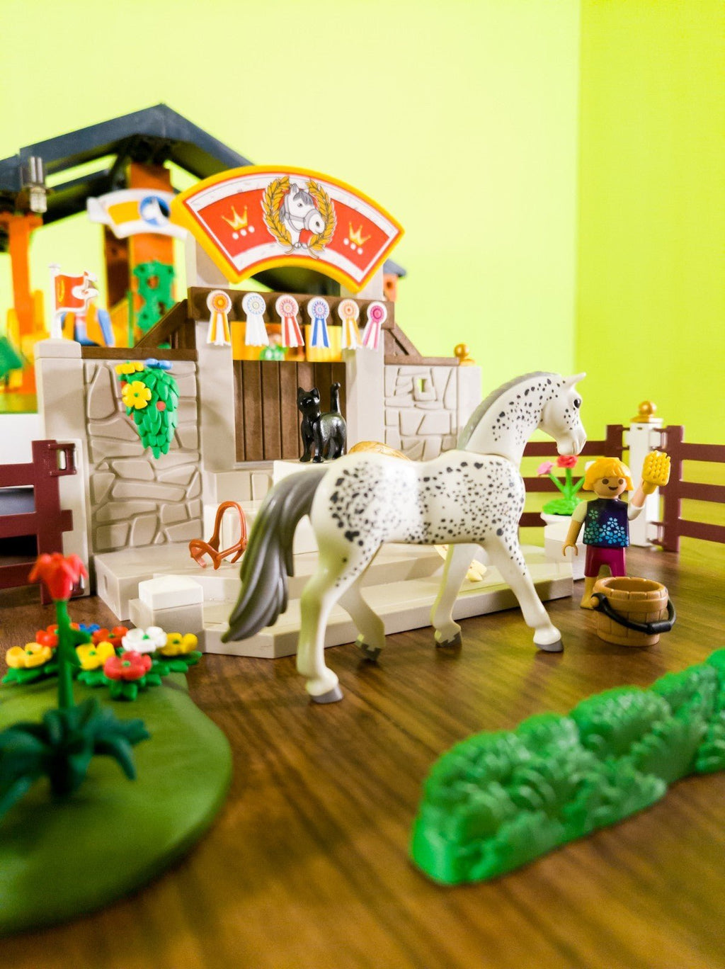 PLAYMOBIL Reiterhof 3120 Pferde Figuren Bauernhof Turnier nerdycustom MOC - nerdyvana.com