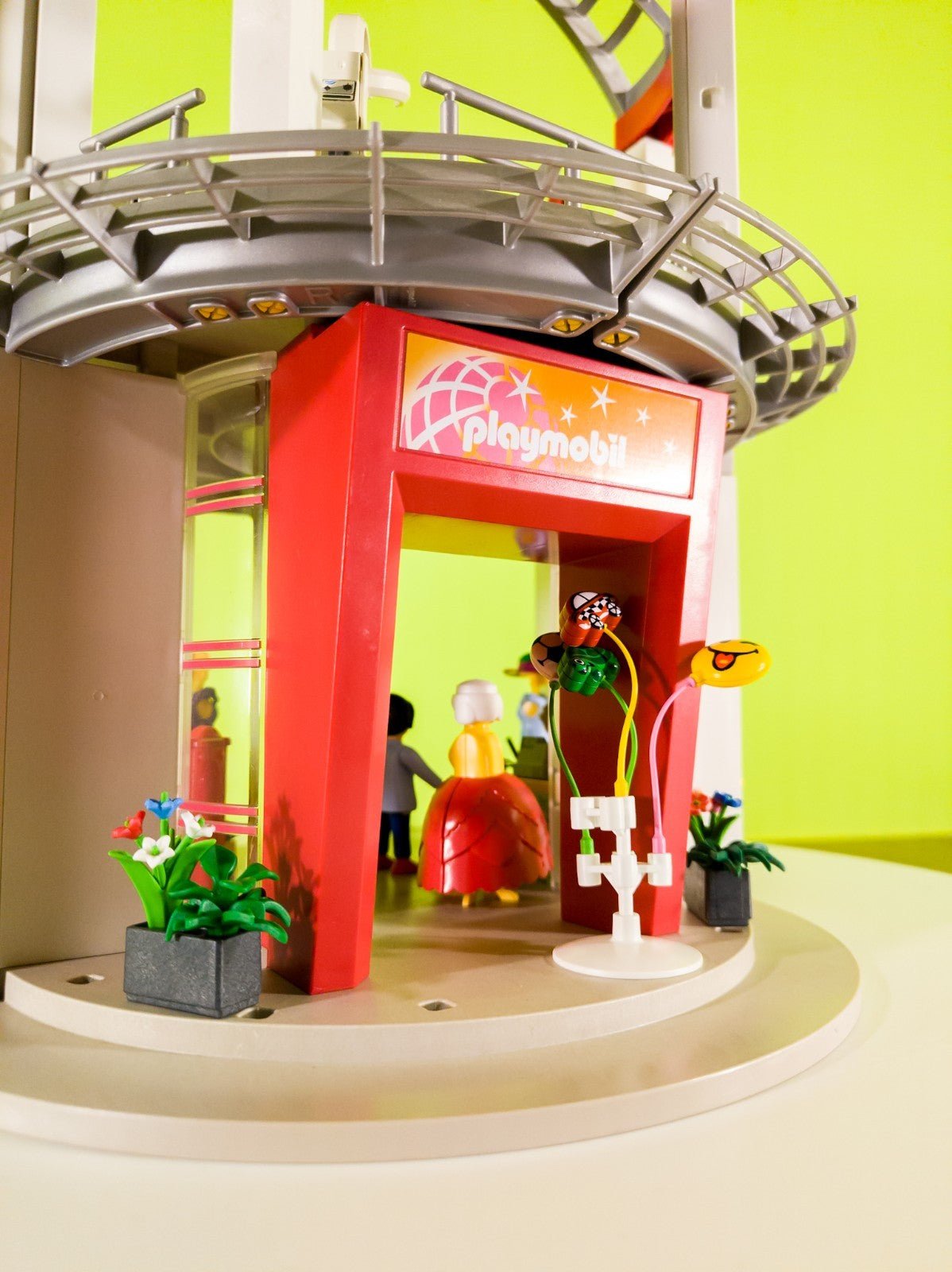 PLAYMOBIL Shopping Center 5485 Friseur Boutique Figuren Eis nerdycustom MOC Zweitbild