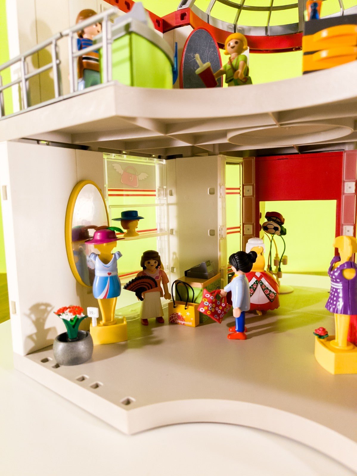 PLAYMOBIL Shopping Center 5485 Friseur Boutique Figuren Eis nerdycustom MOC - nerdyvana.com