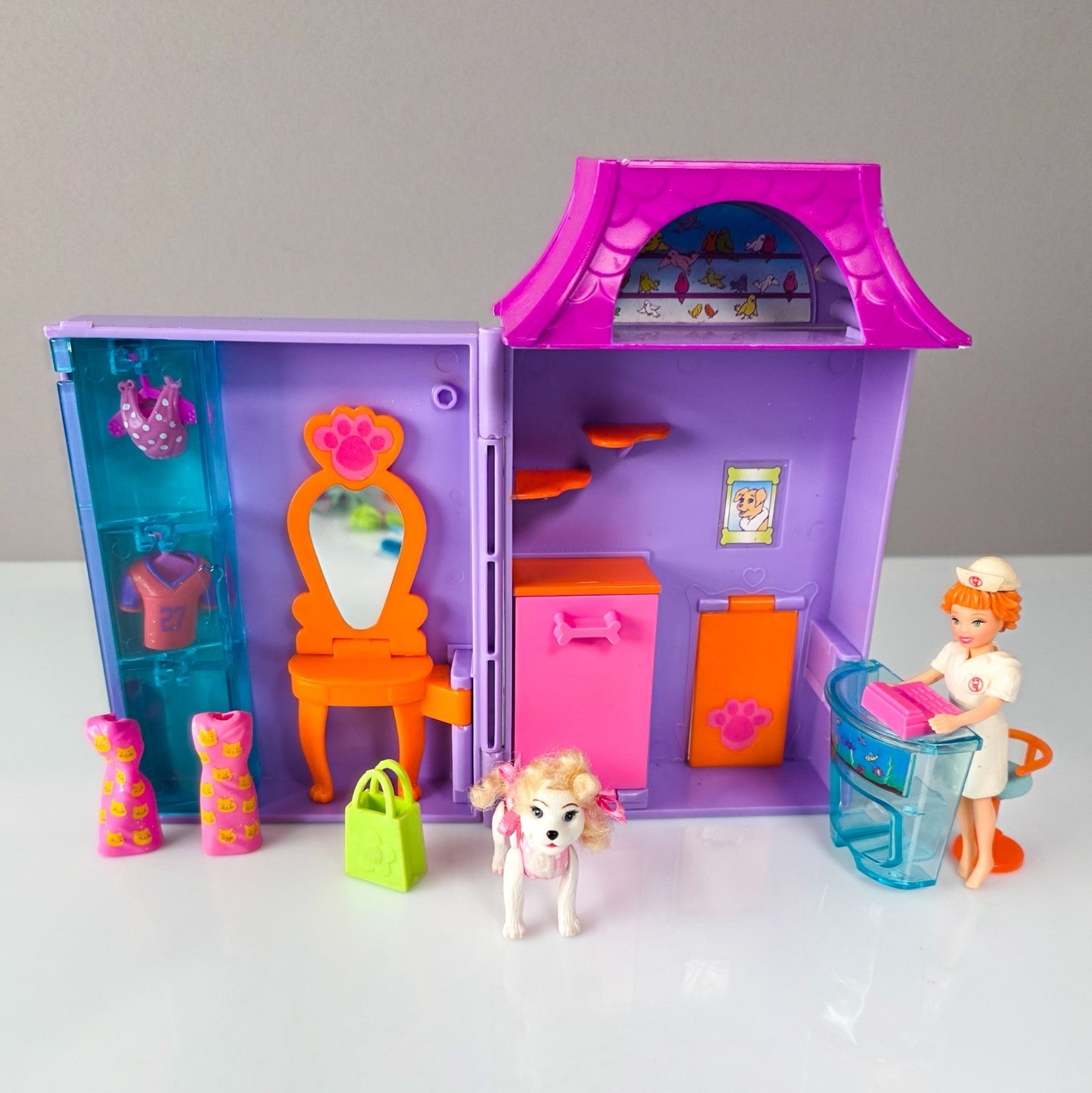 Polly Pocket Hundesalon Set 90er mit Hündin, Friseurin & Zubehör nerdycustom - nerdyvana.com