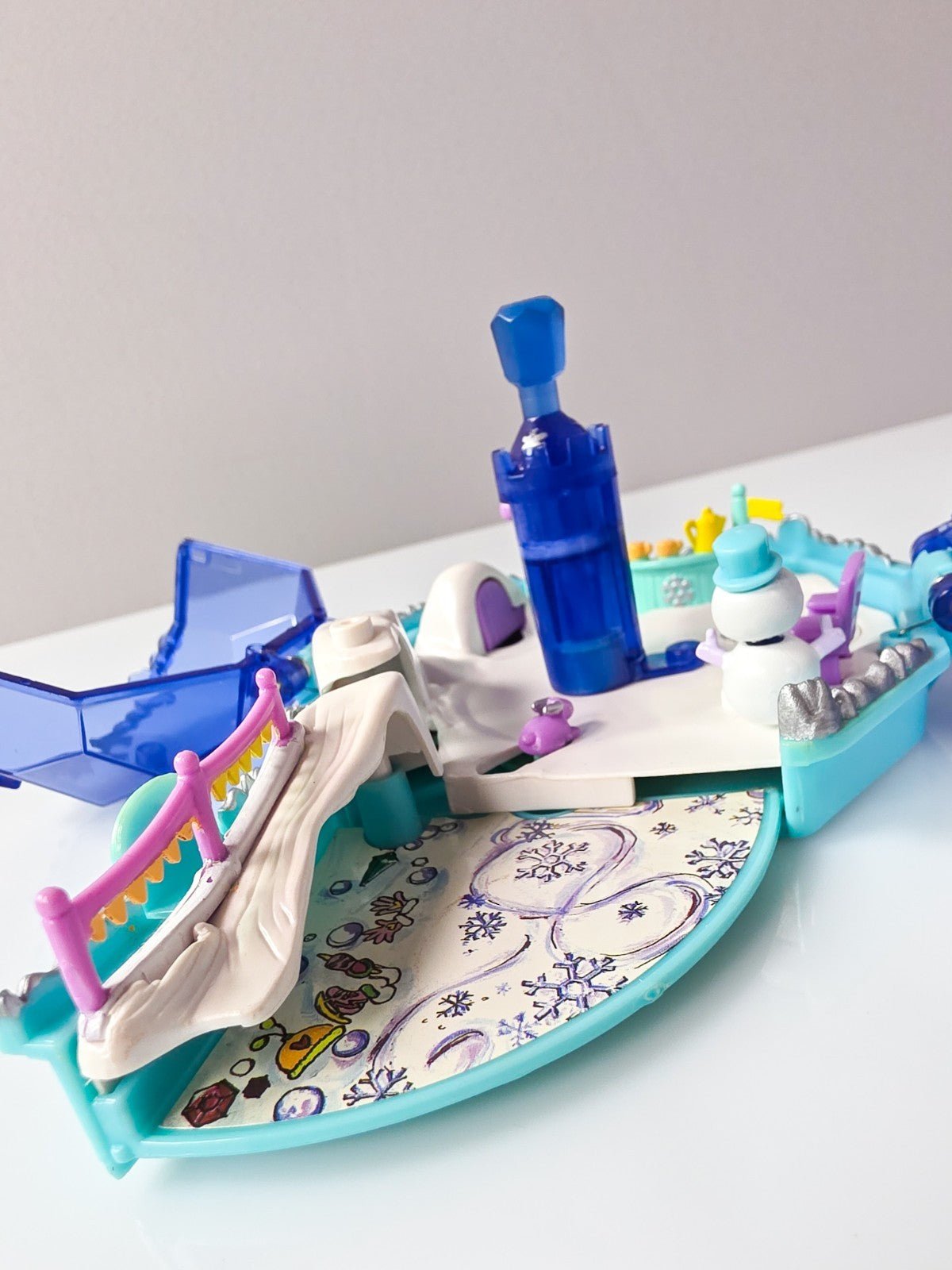 Polly Pocket Mattel BlueBird Toys Mini Saphir Wintertraum 2000 Sammler Rarität - nerdyvana.com