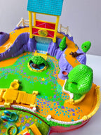 Polly Pocket Mattel BlueBird Toys Rockin’ Playground 1998 Retro Spielplatz 90s - nerdyvana.com