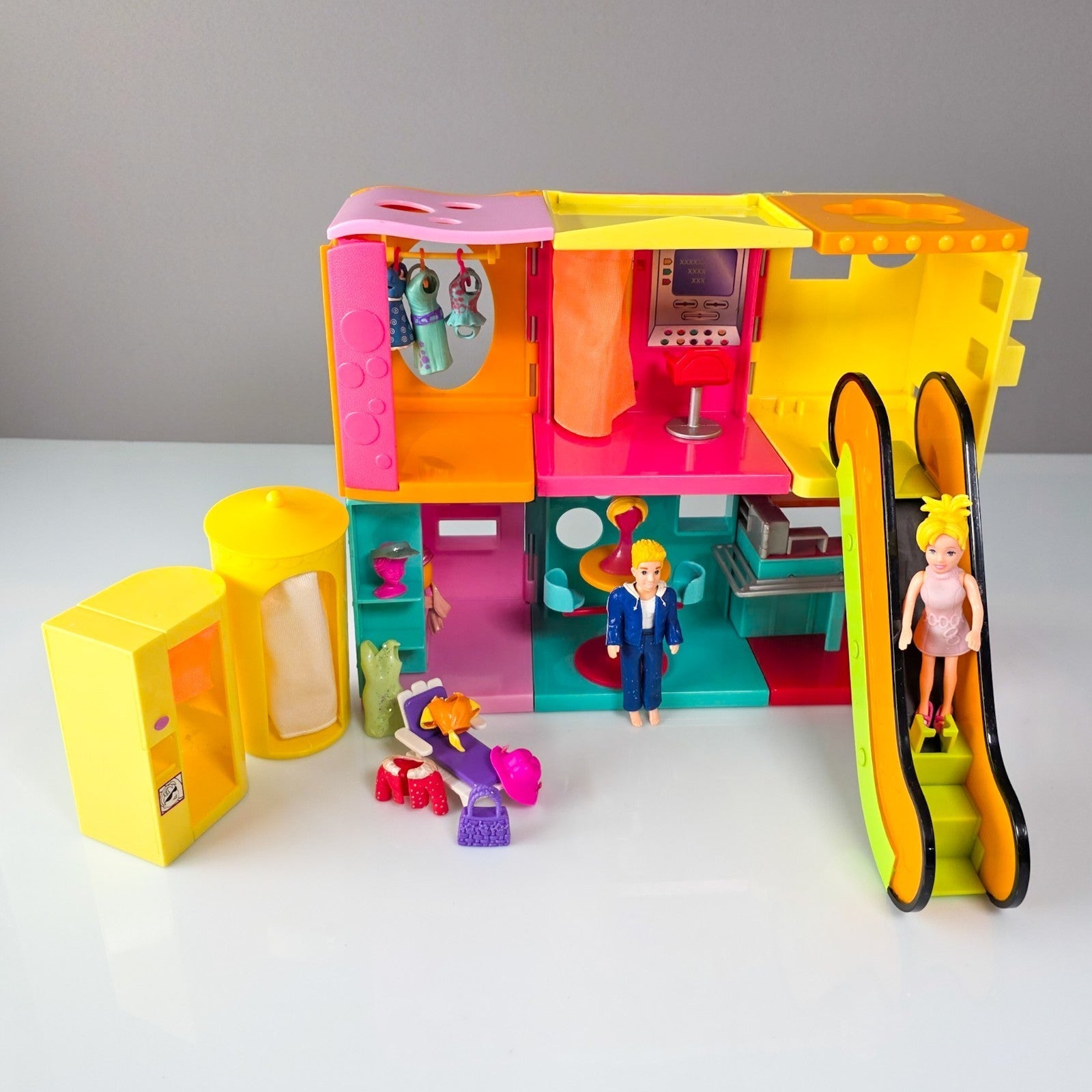 Polly Pocket Shoppingcenter mit Figuren & Zubehör Mattel 2002 Puppen Boutique Zweitbild