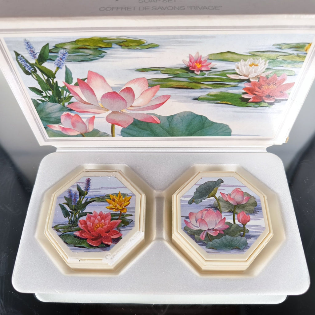 Rose de Noël Vintage Blumenseife 2×75 g 1970 Retro Floral Soap Set – OVP Sammler - nerdyvana.com