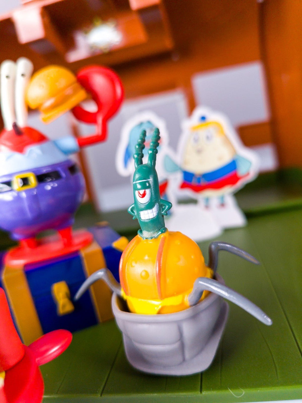 SpongeBob Schwammkopf Krusty Krab Spielset 2013 Simba Toys komplett 27-tlg RAR - nerdyvana.com