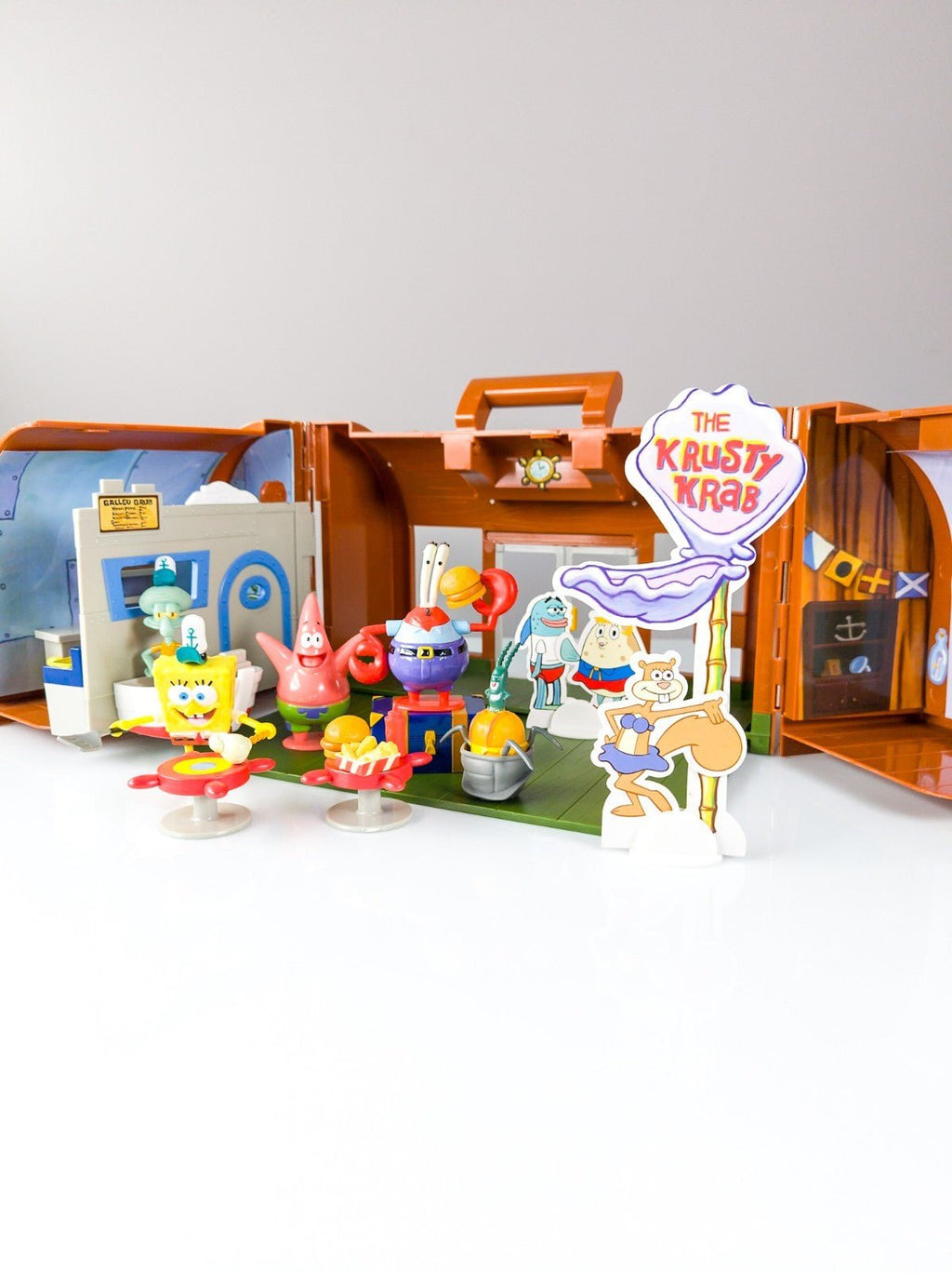 SpongeBob Schwammkopf Krusty Krab Spielset 2013 Simba Toys komplett 27 - tlg RAR - nerdyvana.com