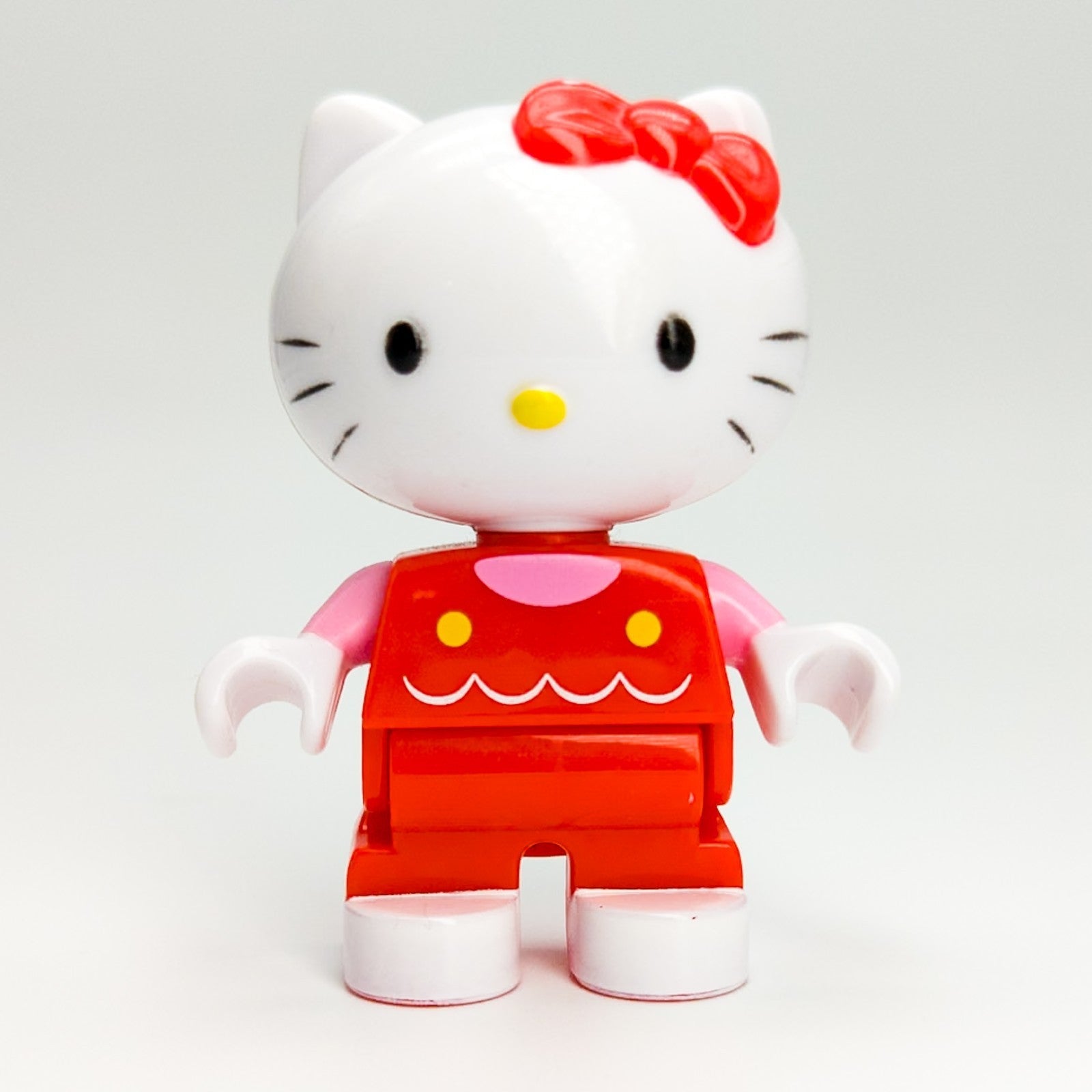 UNICO Hello Kitty Figur Rot LEGO DUPLO kompatibel - nerdyvana.com